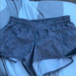 hotty hot lululemon shorts